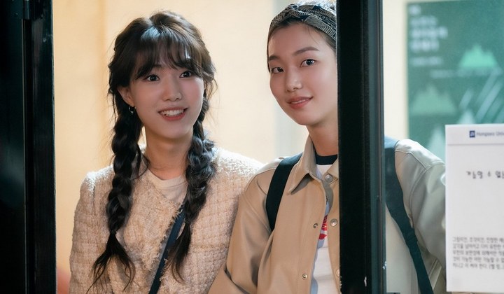 Foto: Akhirnya Saling Ungkap Perasaan, Begini Reaksi Knetz Soal Pasangan Lesbian di 'Nevertheless'