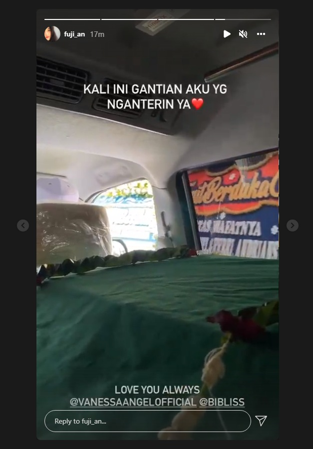 Adik Antarkan Jenazah Bibi dan Vanessa Angel ke Peristirahatan Terakhir: Gantian Aku yang Antarin