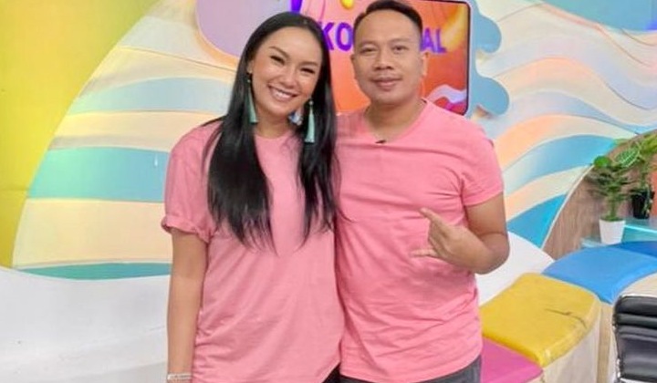 Foto: Kenang Satu Tahun Kenalan dengan Vicky Prasetyo, Kalina Oktarani: Hey Suami Tahu Gak?