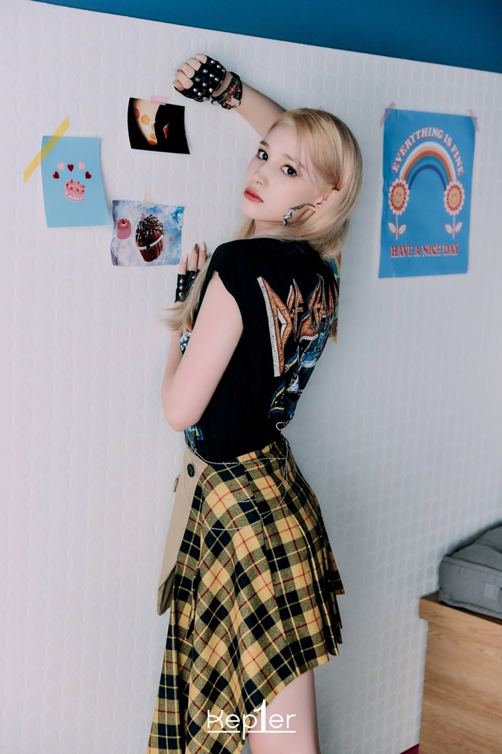 Teaser debut individu kedua Huening Bahiyyih Kep1er