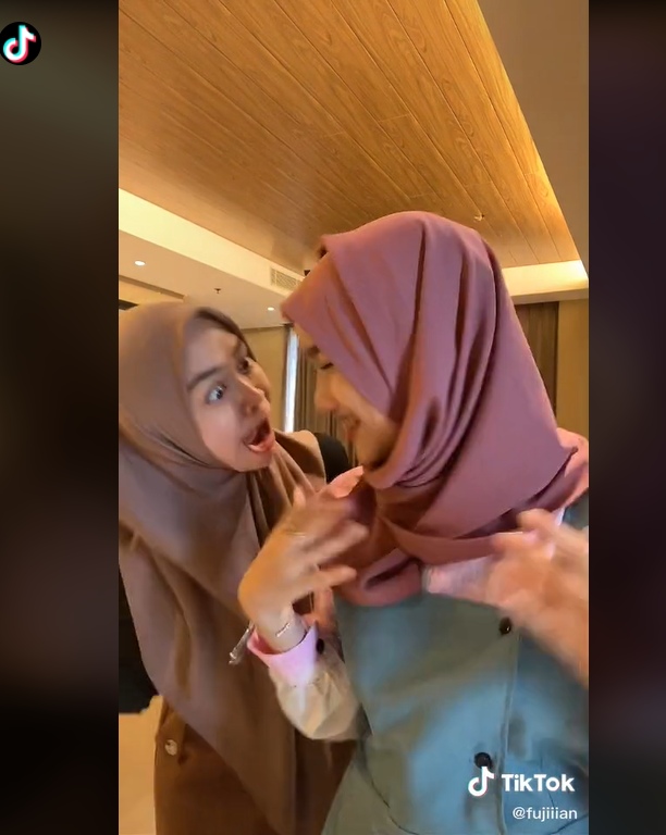 Penampilan Fuji Pakai Hijab Sukses Jadi Sorotan, Disebut Cantik Banget!