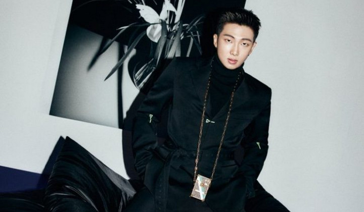 Foto: Usai Dibantah Big Hit, RM BTS Ikut Buka Suara Terkait Rumor Kencannya