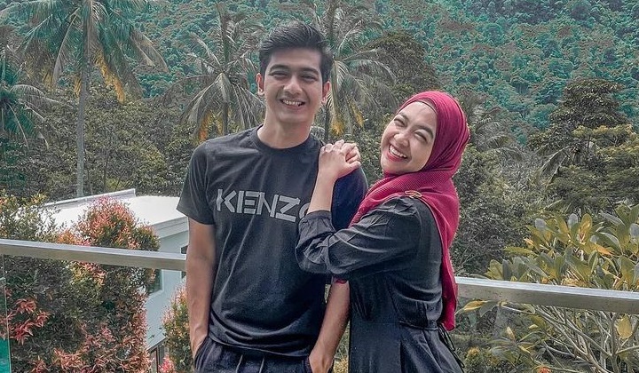 Foto: Pastikan Rumah Tangga Aman Usai Heboh Isu Orang Ketiga, Ria Ricis Justru Tuai Tanggapan Nyelekit