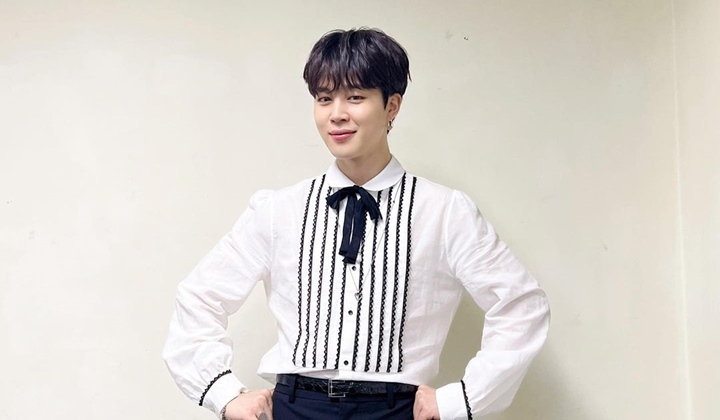 Foto: Cara Jimin BTS Hadapi Kericuhan di Bandara Tuai Pujian