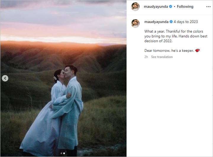 Momen Langka, Maudy Ayunda Pamer Cium Mesra Jesse Choi Jelang Tahun Baru 2023